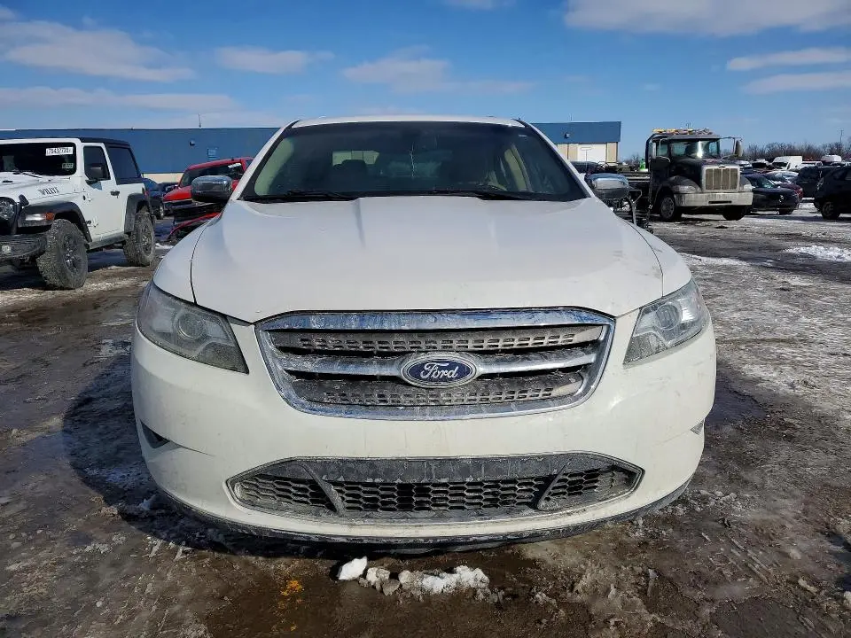 2011 FORD TAURUS LIMITED  