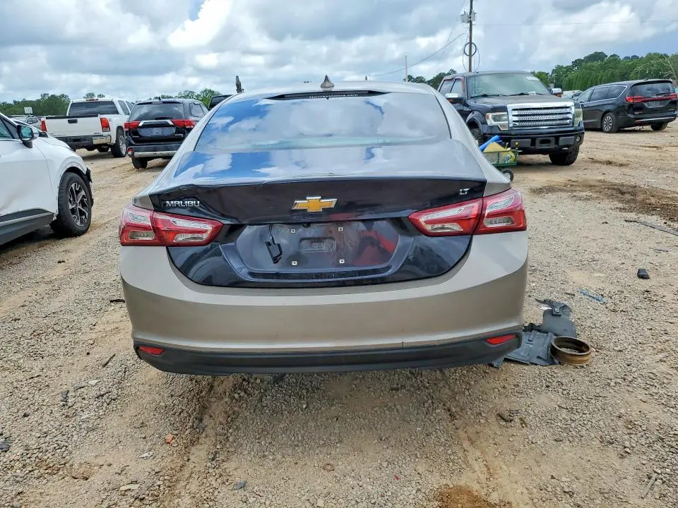 2022 CHEVROLET MALIBU LT  