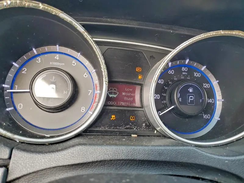 2012 HYUNDAI SONATA GLS  