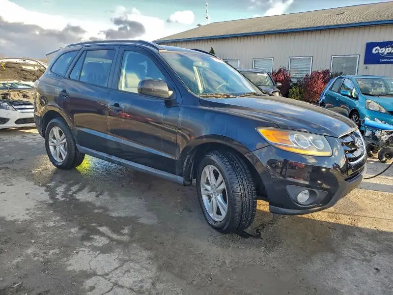 2010 HYUNDAI SANTA FE SE  