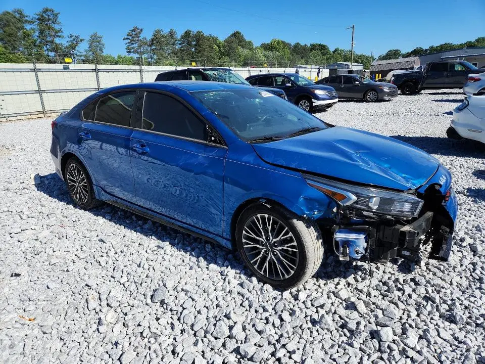 2022 KIA FORTE GT LINE  