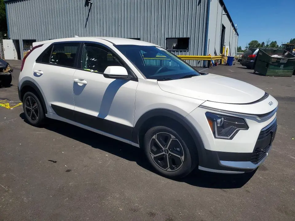 2026 KIA NIRO LX  