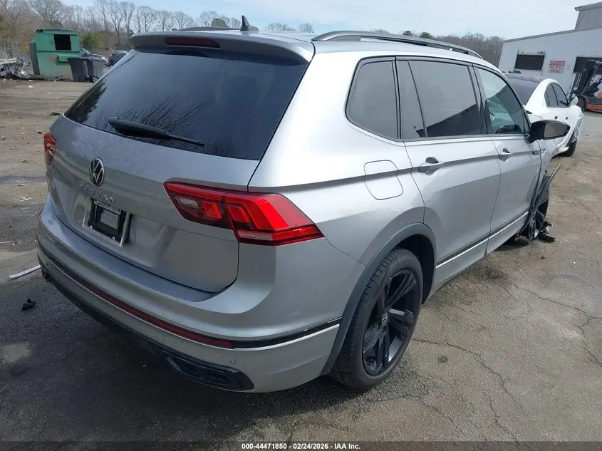 2024 VOLKSWAGEN TIGUAN 2.0T SE R-LINE BLACK