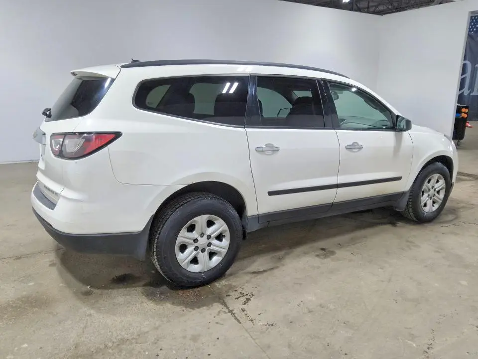 2015 CHEVROLET TRAVERSE LS  