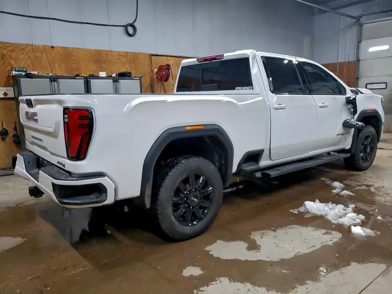 2026 GMC SIERRA K2500 AT4  