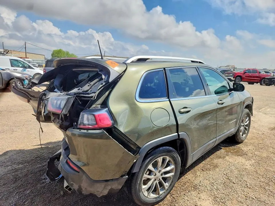 2019 JEEP CHEROKEE LATITUDE PLUS  
