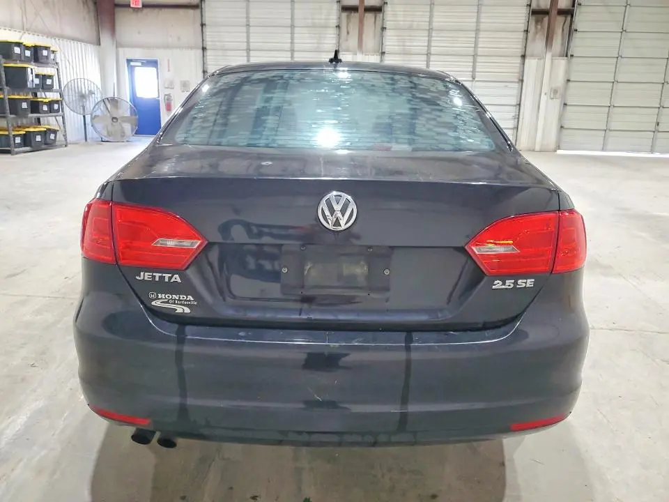 2012 VOLKSWAGEN JETTA SE  