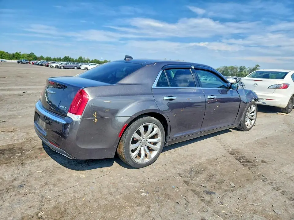 2017 CHRYSLER 300C   