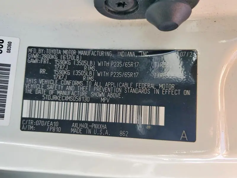 2021 TOYOTA SIENNA XLE  