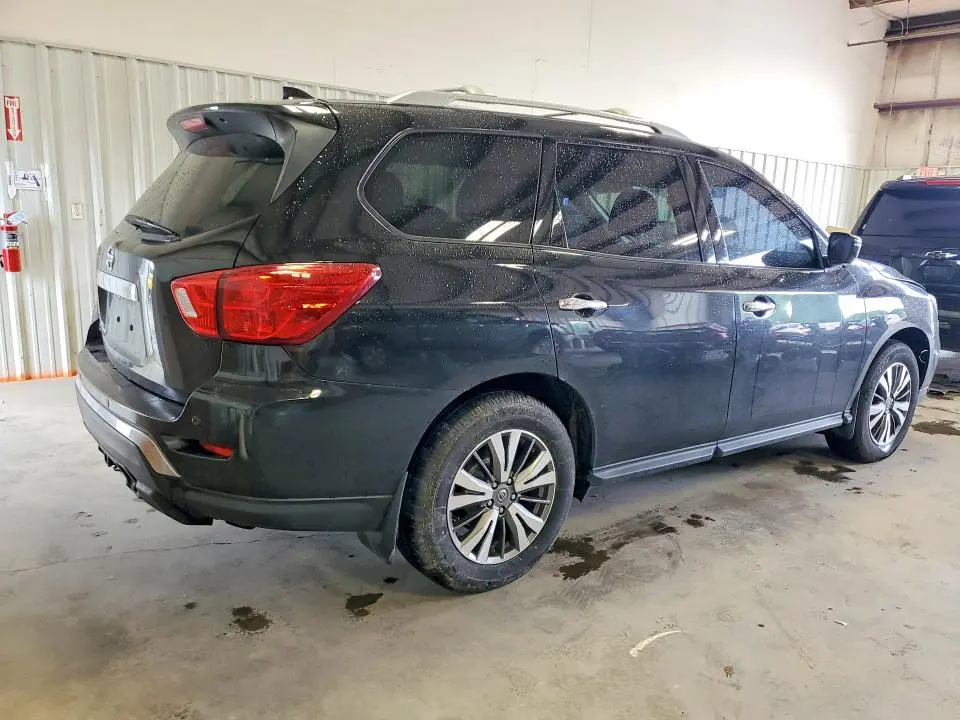 2019 NISSAN PATHFINDER S  