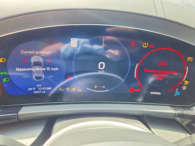 2025 PORSCHE MACAN 4S  