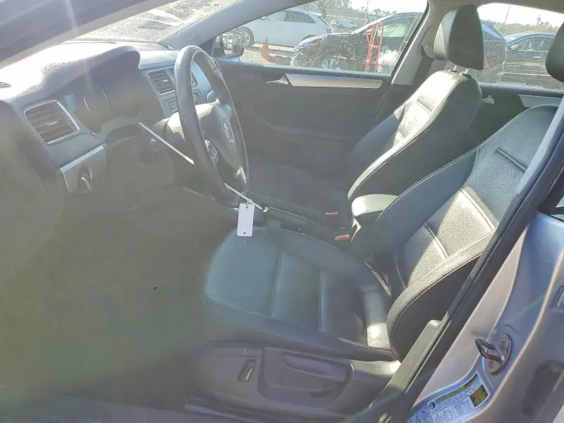 2014 VOLKSWAGEN JETTA SE  