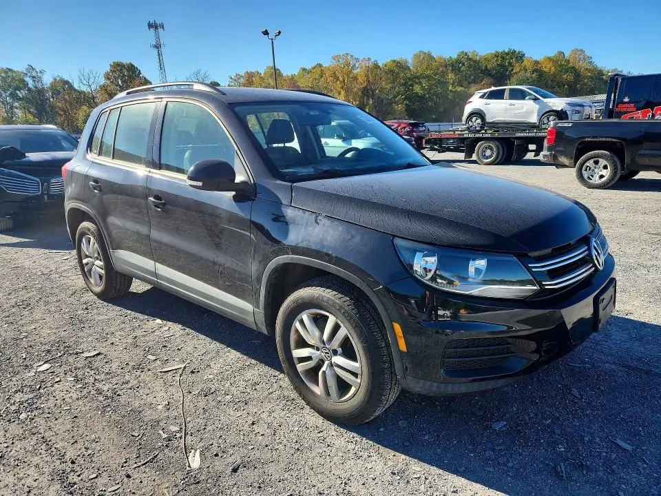 2016 VOLKSWAGEN TIGUAN S  