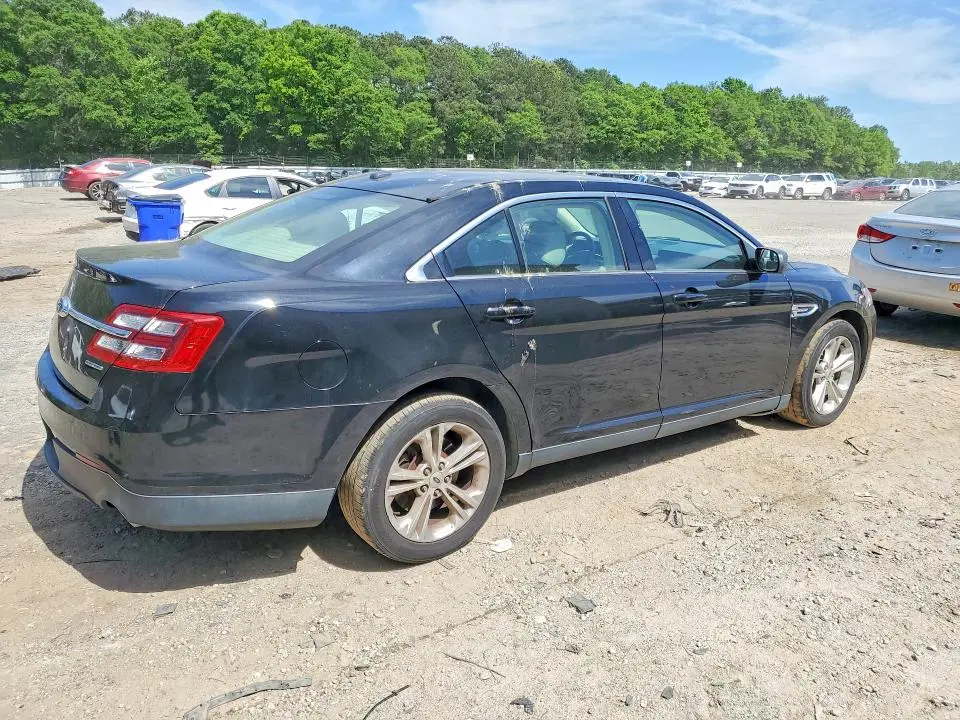 2017 FORD TAURUS SE  