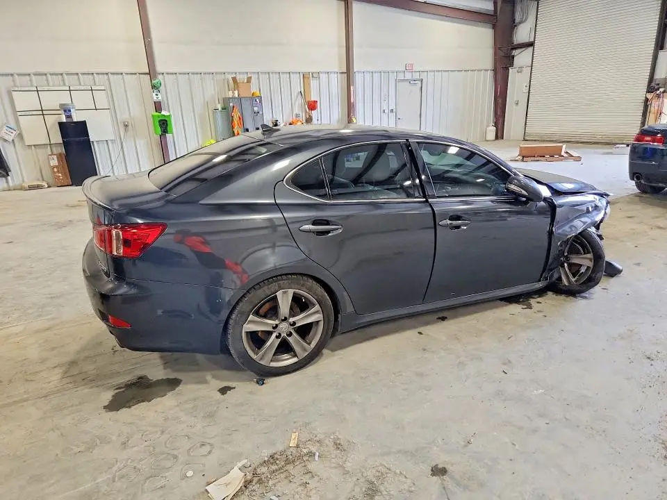 2011 LEXUS IS 250  