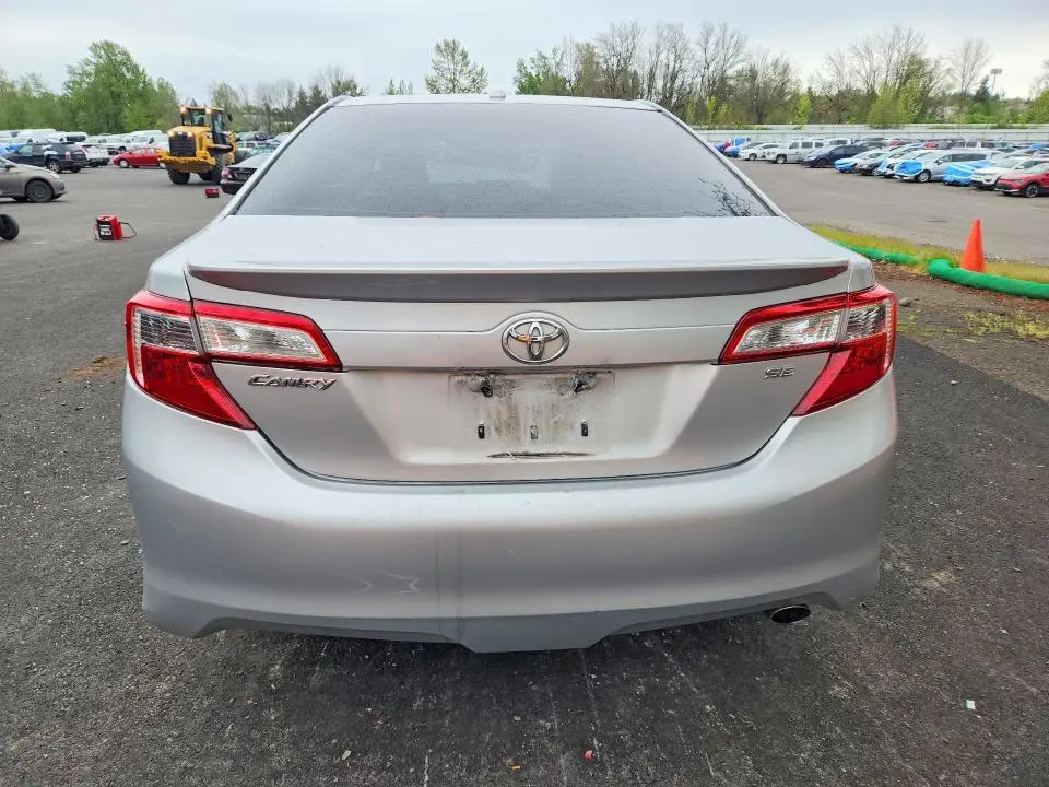 2013 TOYOTA CAMRY SE  