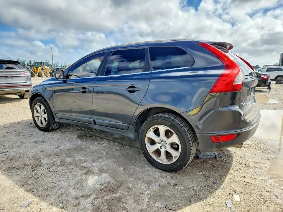 2013 VOLVO XC60 3.2  