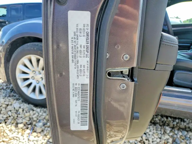 2013 CHRYSLER 300   