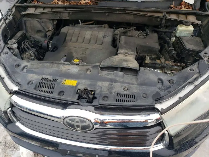 2015 TOYOTA HIGHLANDER LIMITED  