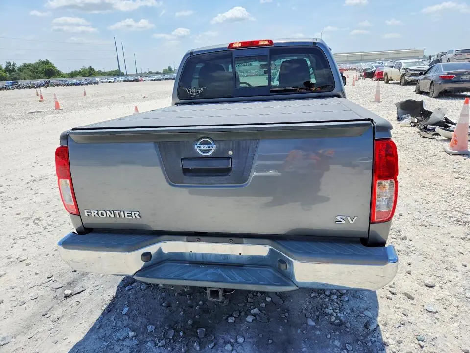 2018 NISSAN FRONTIER SV  