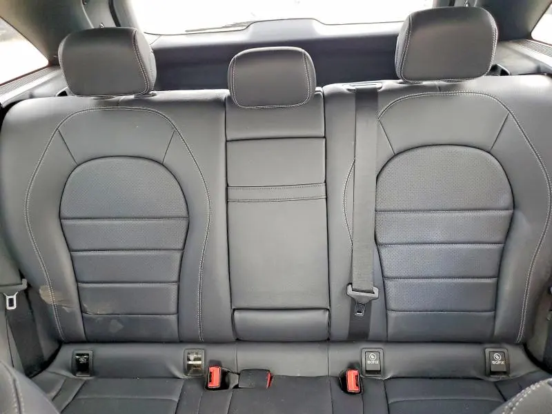 2019 MERCEDES-BENZ GLC 300  