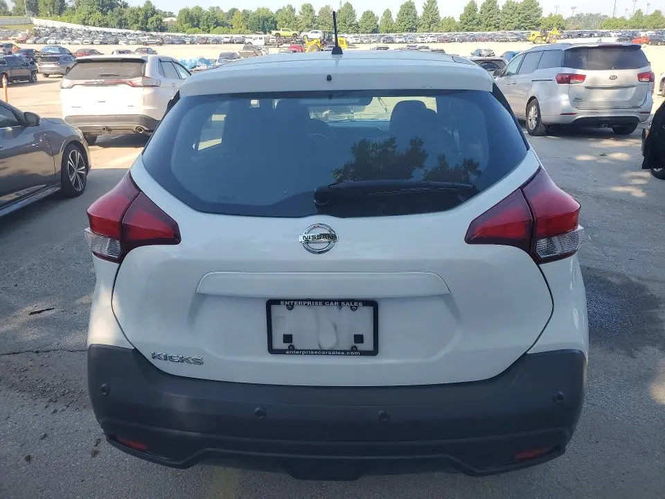 2020 NISSAN KICKS S  