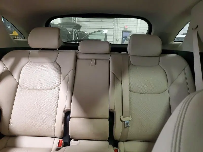 2022 GENESIS GV70 BASE  