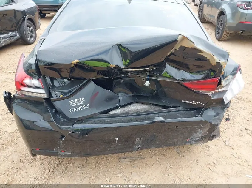 2015 HYUNDAI GENESIS 3.8