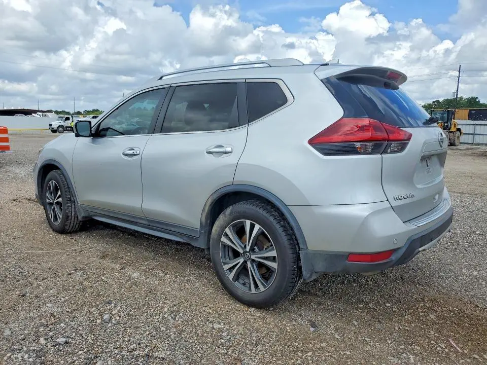 2020 NISSAN ROGUE SV  