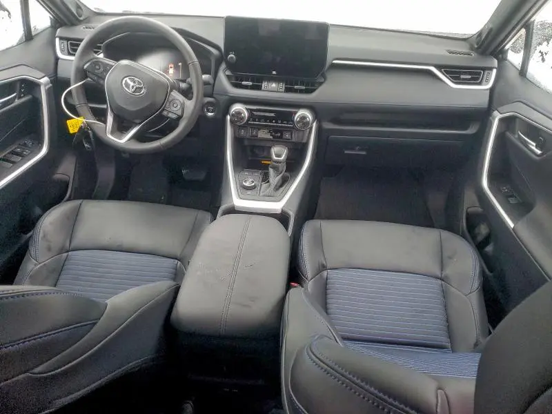 2025 TOYOTA RAV4 XSE  