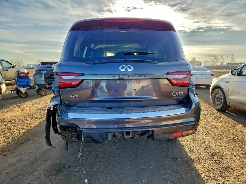 2022 INFINITI QX80 LUXE  