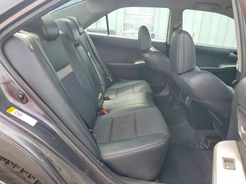 2013 TOYOTA CAMRY SE  
