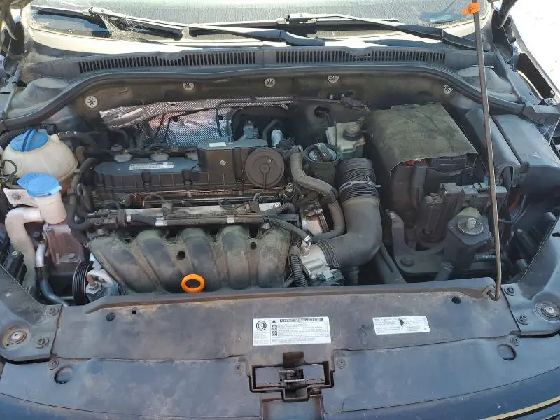 2012 VOLKSWAGEN JETTA SE  