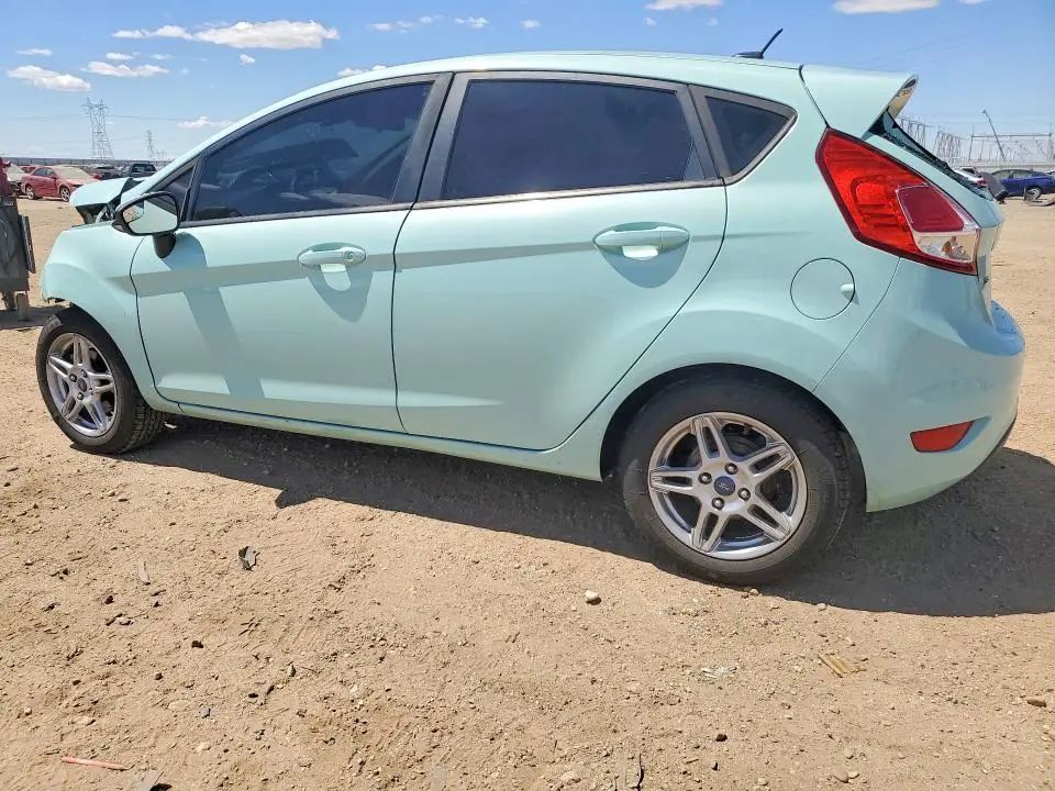2017 FORD FIESTA SE  