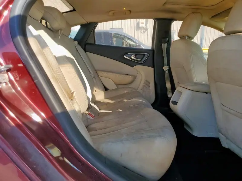 2016 CHRYSLER 200 LIMITED  