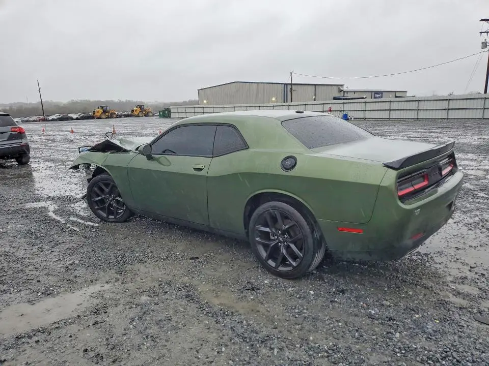 2022 DODGE CHALLENGER SXT  