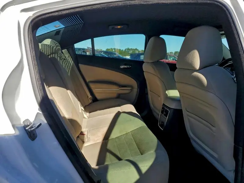 2013 DODGE CHARGER SE  