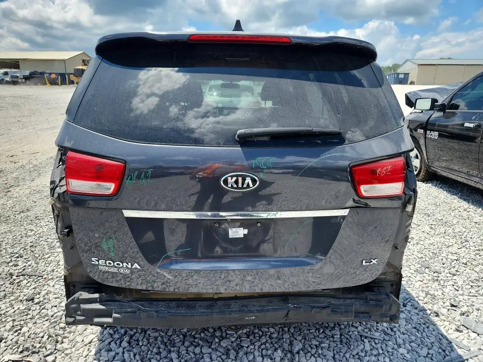 2016 KIA SEDONA LX  