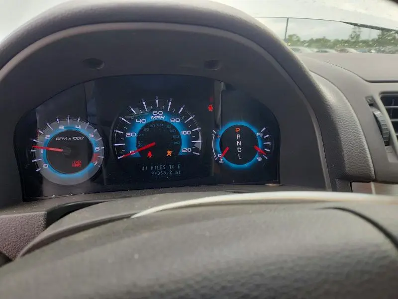 2011 FORD FUSION SE  
