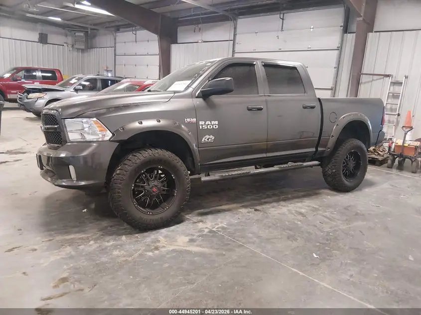 2017 RAM 1500 EXPRESS  4X4 5'7 BOX