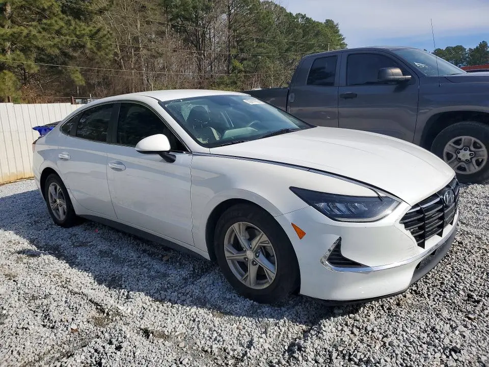 2021 HYUNDAI SONATA SE  