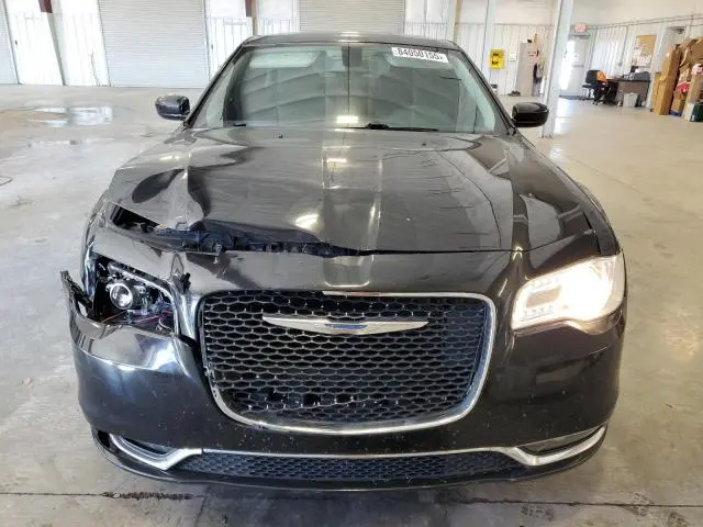 2017 CHRYSLER 300 LIMITED  