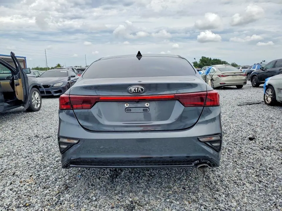 2020 KIA FORTE LXS  