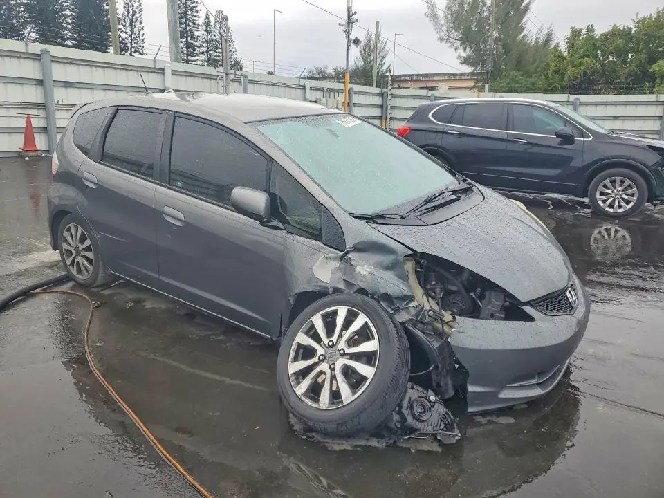 2013 HONDA FIT SPORT  