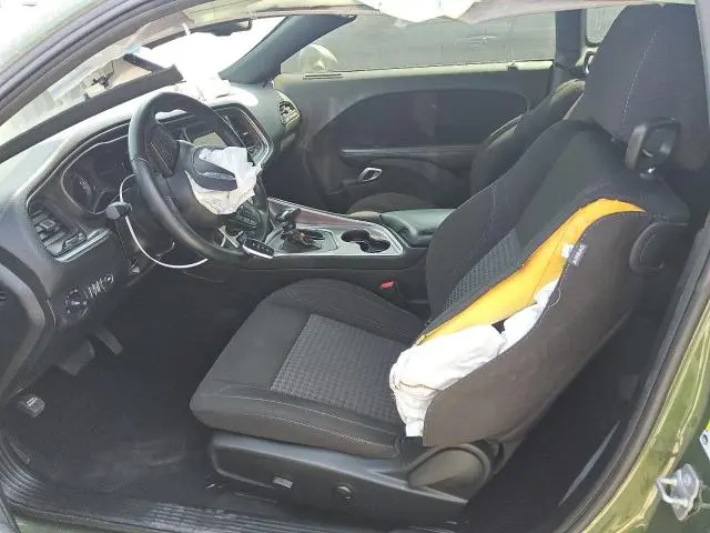 2022 DODGE CHALLENGER SXT  