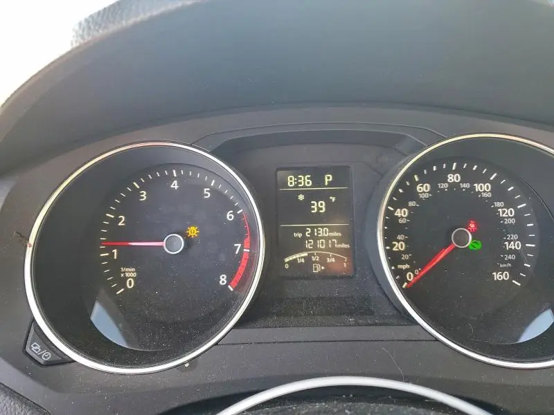 2015 VOLKSWAGEN JETTA BASE  