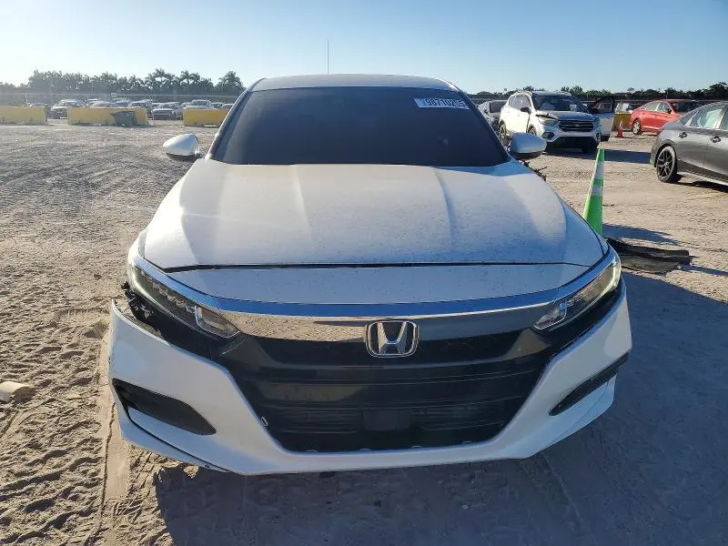 2018 HONDA ACCORD LX  