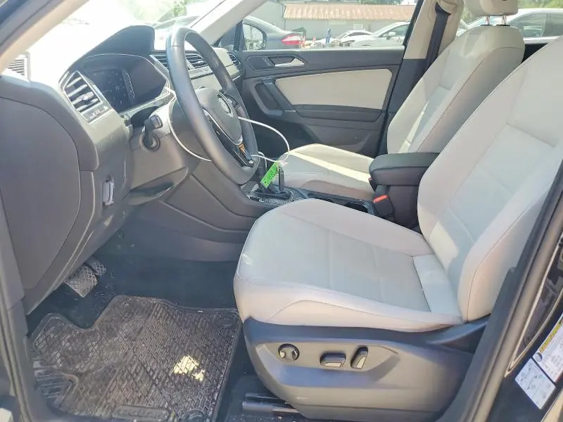 2020 VOLKSWAGEN TIGUAN SE  