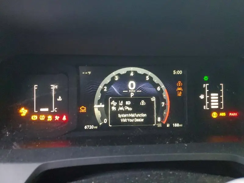 2025 TOYOTA TACOMA XTRACAB  