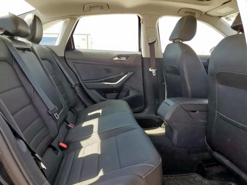 2024 VOLKSWAGEN JETTA SE  